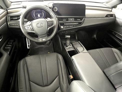 Certified 2022 Lexus ES 300h F Sport image 14