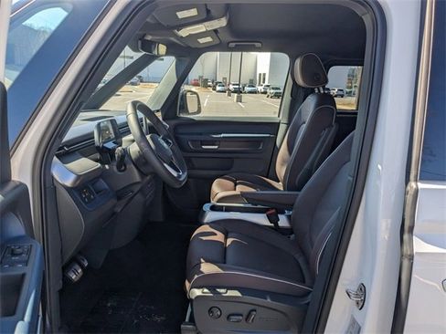 New 2025 Volkswagen ID. Buzz Pro S image 22