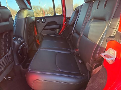 Used 2022 Jeep Wrangler Unlimited Rubicon 4xe w/ Cold Weather Group image 6