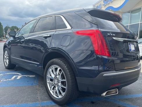 Used 2017 Cadillac XT5 Luxury w/ Driver Awareness Package FWD image 7