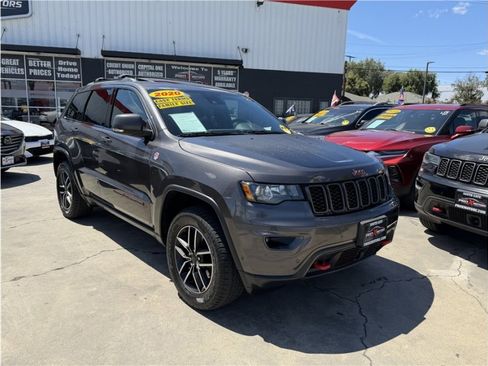 Used 2020 Jeep Grand Cherokee Trailhawk w/ Interior Metal Package AWD/4WD image 8