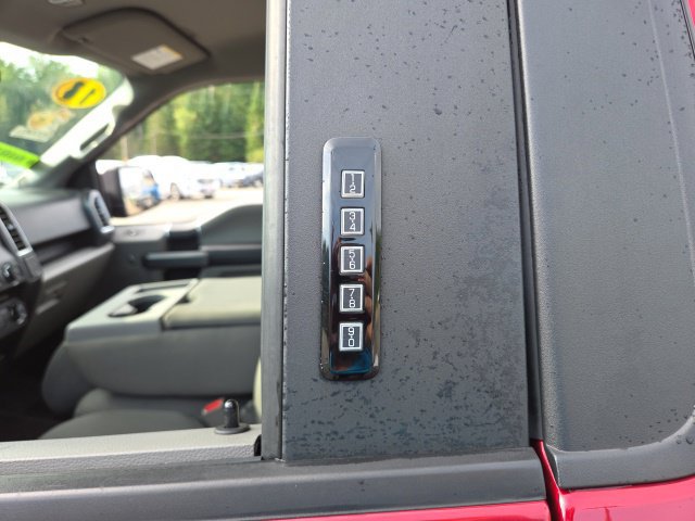 Used 2016 Ford F150 XLT AWD/4WD image 9