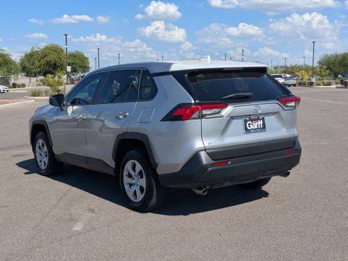 Used 2022 Toyota RAV4 LE w/ Carpet Mat Package (TMS) FWD image 3