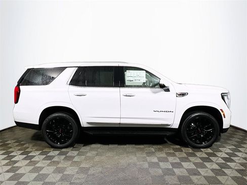 New 2026 GMC Yukon Elevation image 9