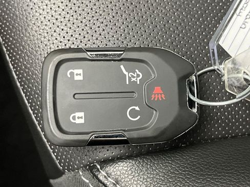 Certified 2023 GMC Terrain SLT w/ Elevation Edition AWD/4WD image 27