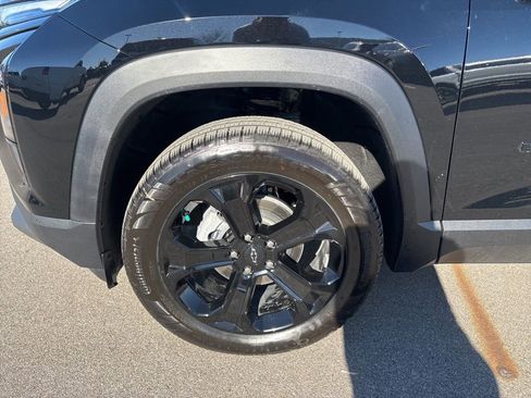 Used 2026 Chevrolet Equinox LT w/ Midnight Edition image 11