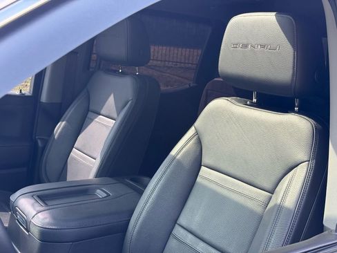 Used 2022 GMC Sierra 1500 Denali w/ Denali Premium Package image 29