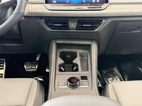 New 2026 Volkswagen Tiguan SE R-Line FWD image 26
