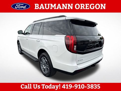 Used 2025 Ford Expedition Active AWD/4WD image 6