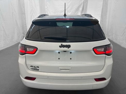 Used 2024 Jeep Compass Limited w/ High Altitude Package AWD/4WD image 6