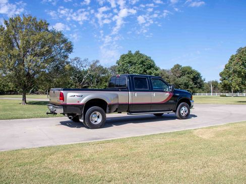 Used 2000 Ford F350 Lariat image 23