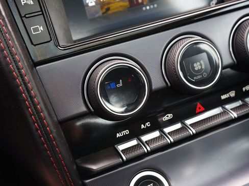 Used 2018 Jaguar F-TYPE R image 23