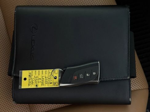 Used 2022 Lexus ES 350 w/ Premium Package image 30