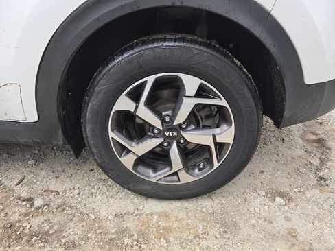 Used 2020 Kia Sportage LX FWD image 17