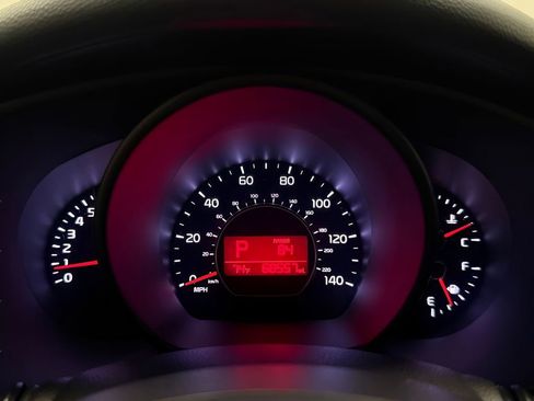 Used 2017 Kia Soul + FWD image 21