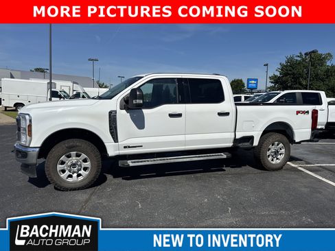 Used 2024 Ford F250 XLT w/ FX4 Off-Road Package AWD/4WD image 6