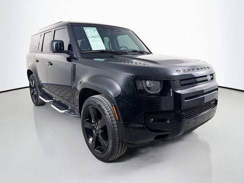 Certified 2023 Land Rover Defender 130 X-Dynamic SE AWD/4WD image 3