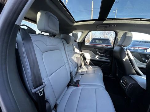 Certified 2022 Lincoln Corsair AWD w/ Premium Package image 38