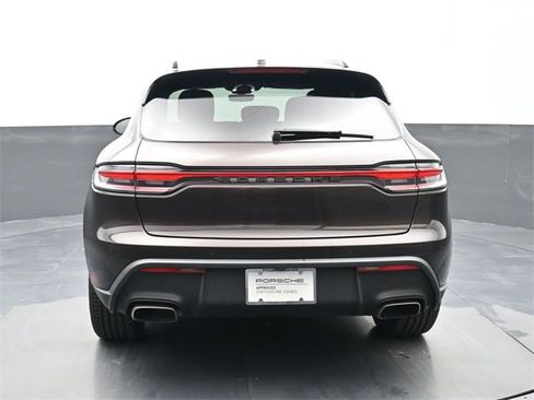 Used 2022 Porsche Macan image 22