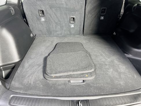 Used 2023 Jeep Grand Cherokee Altitude image 25