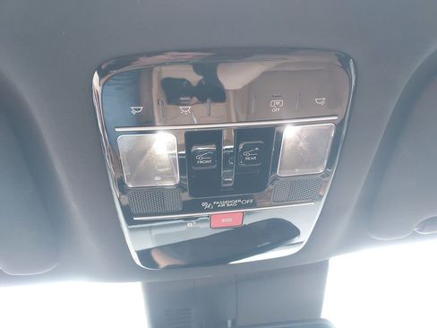 Used 2025 Hyundai Santa Fe Limited FWD image 25