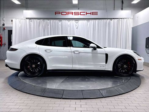 Used 2022 Porsche Panamera GTS AWD/4WD image 10