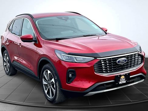 Used 2024 Ford Escape Platinum image 22