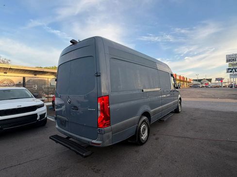 Used 2019 Mercedes-Benz Sprinter 170 image 17