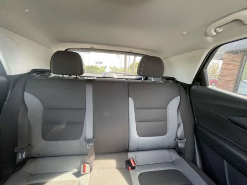 Used 2025 Chevrolet TrailBlazer LT AWD/4WD image 31