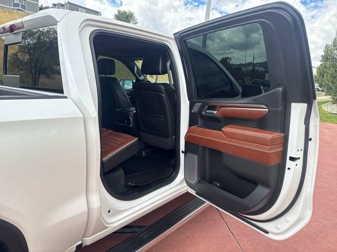 Used 2023 GMC Sierra 1500 Denali Ultimate AWD/4WD image 22