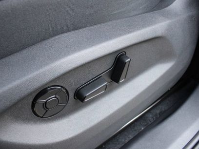 New 2026 Volkswagen Tiguan SE