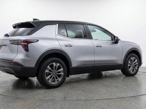 Used 2025 Chevrolet Equinox LT AWD/4WD image 9