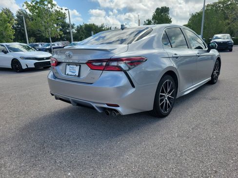 Used 2024 Toyota Camry SE w/ Convenience Package FWD image 6