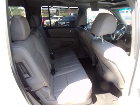 Used 2013 Honda Pilot Touring image 26