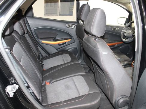 Used 2021 Ford EcoSport SE w/ SE Convenience Package image 29