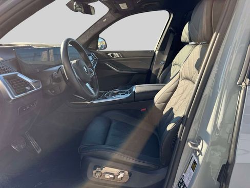 Certified 2026 BMW X7 xDrive40i w/ Executive Package image 10