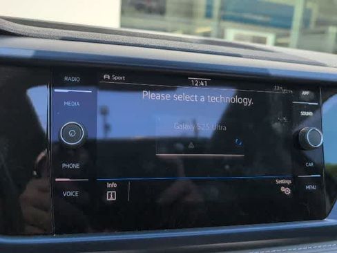 Used 2023 Volkswagen Taos SE w/ Panoramic Sunroof Package AWD/4WD image 14