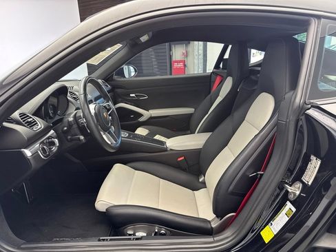 Certified 2024 Porsche 718 Cayman S RWD image 13