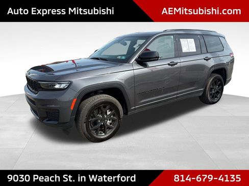 Used 2025 Jeep Grand Cherokee L Altitude AWD/4WD image 3
