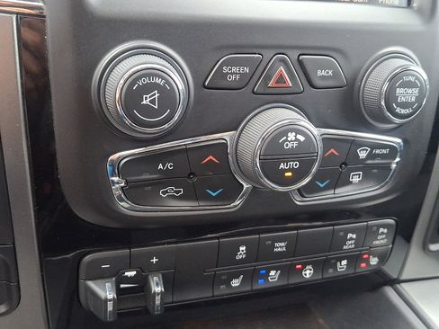 Used 2016 RAM 1500 Sport w/ Convenience Group AWD/4WD image 16
