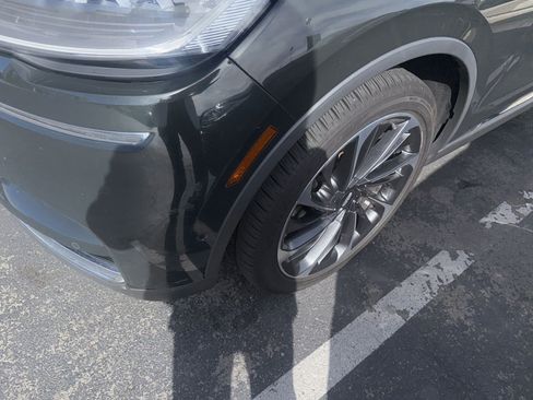 Used 2023 Lincoln Aviator Reserve w/ Equipment Group 201A image 2