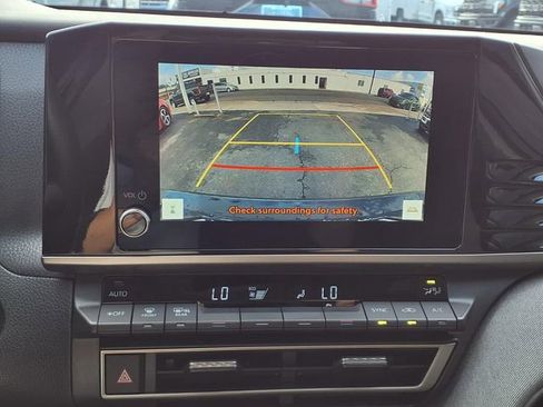 Used 2025 Toyota Camry LE w/ Convenience Package FWD image 6