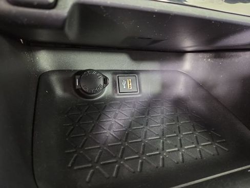 Used 2024 Toyota RAV4 LE AWD/4WD image 24