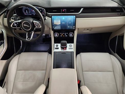 Used 2023 Jaguar F-PACE SVR image 4