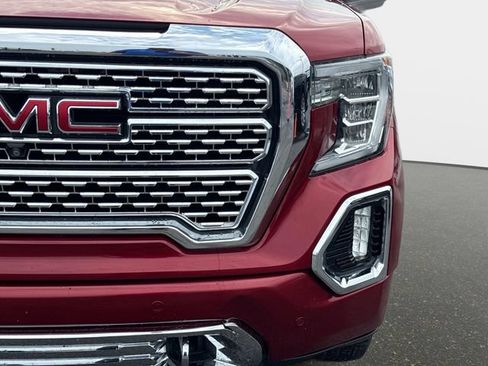 Used 2019 GMC Sierra 1500 Denali w/ Denali Ultimate Package AWD/4WD image 9