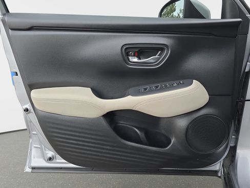 Used 2024 Honda HR-V LX image 27