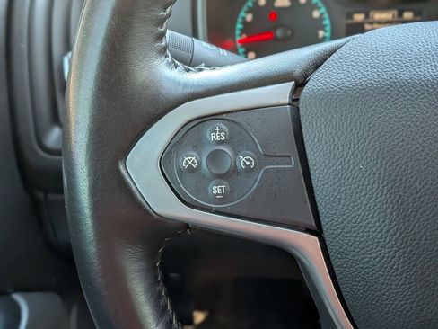 Used 2021 Chevrolet Colorado LT w/ LT Convenience Package image 21