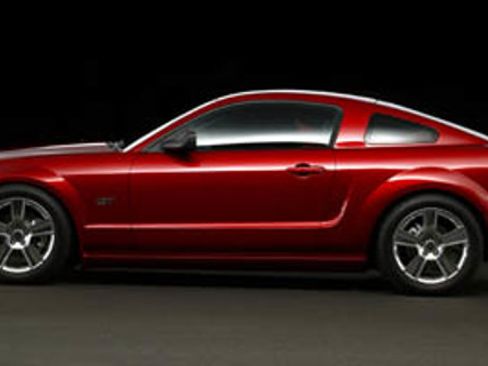 Used 2005 Ford Mustang GT Premium image 1