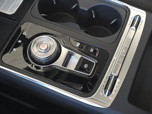 New 2026 Kia Carnival SX w/ SX Dark Edition Package FWD image 20