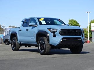 Used 2026 Toyota Tacoma TRD Off-Road AWD/4WD video 1